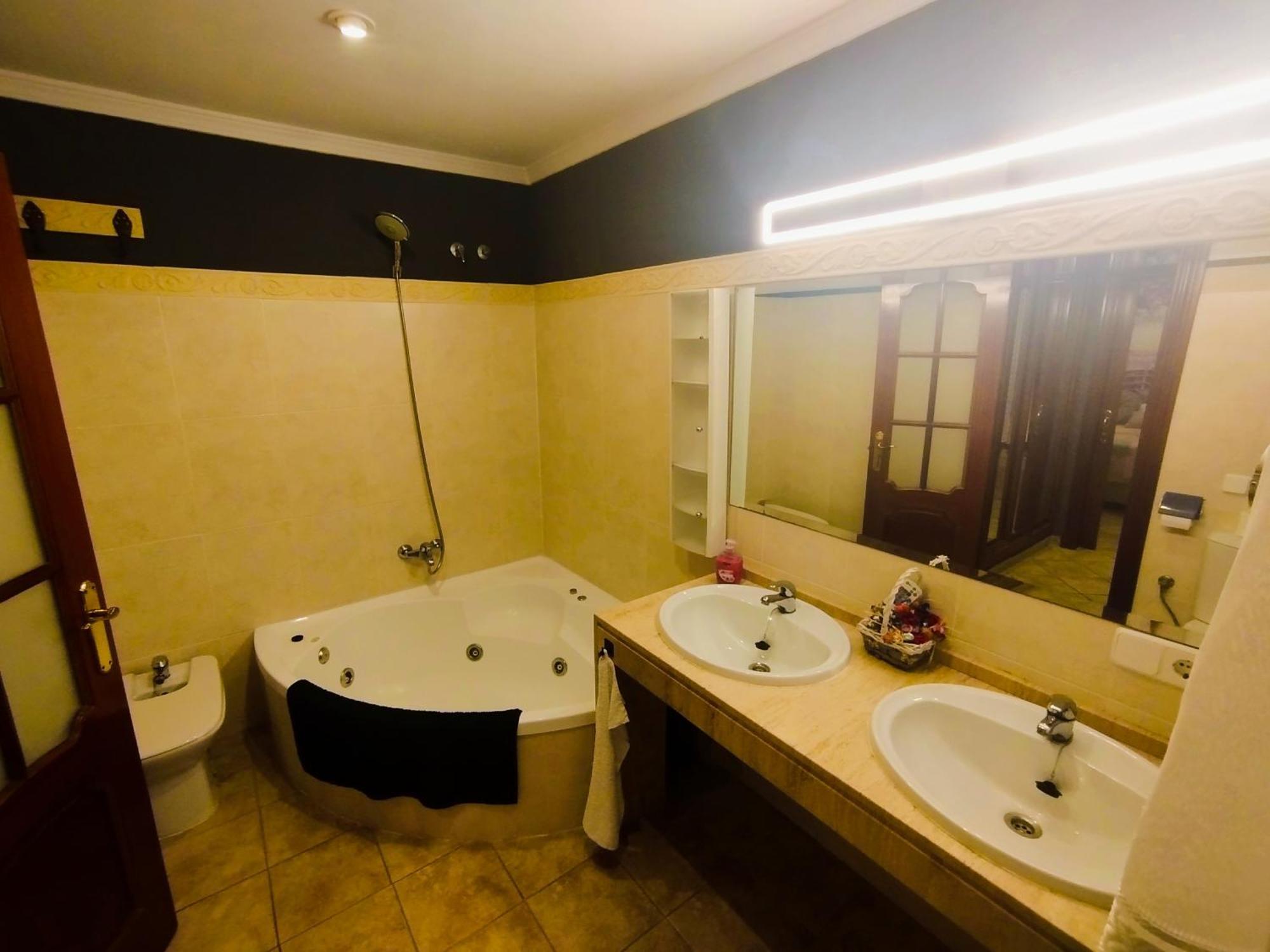 The Magic House Guest House เอลปูแอร์โต เด ซานตามาริอา ภายนอก รูปภาพ