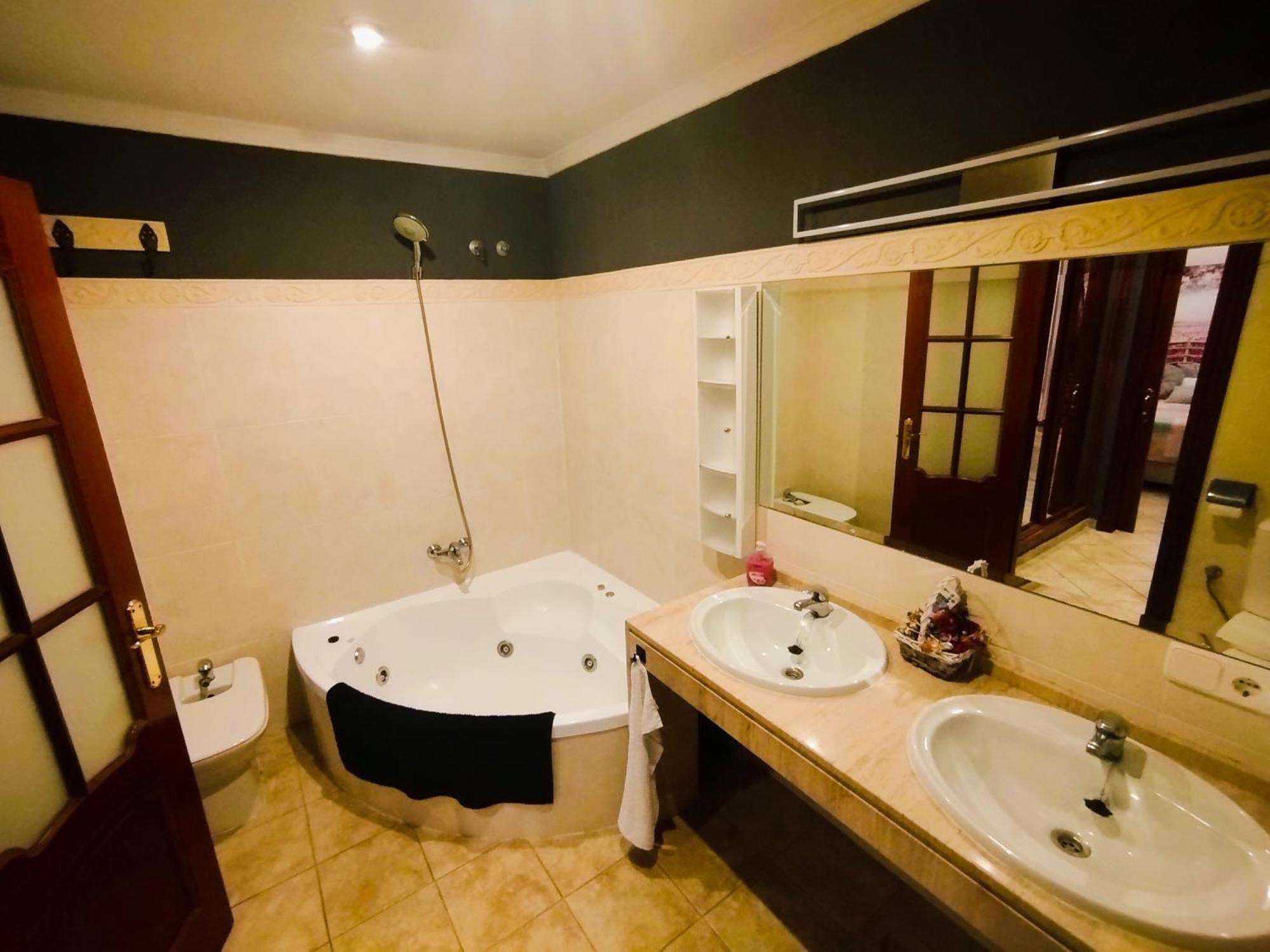The Magic House Guest House เอลปูแอร์โต เด ซานตามาริอา ภายนอก รูปภาพ